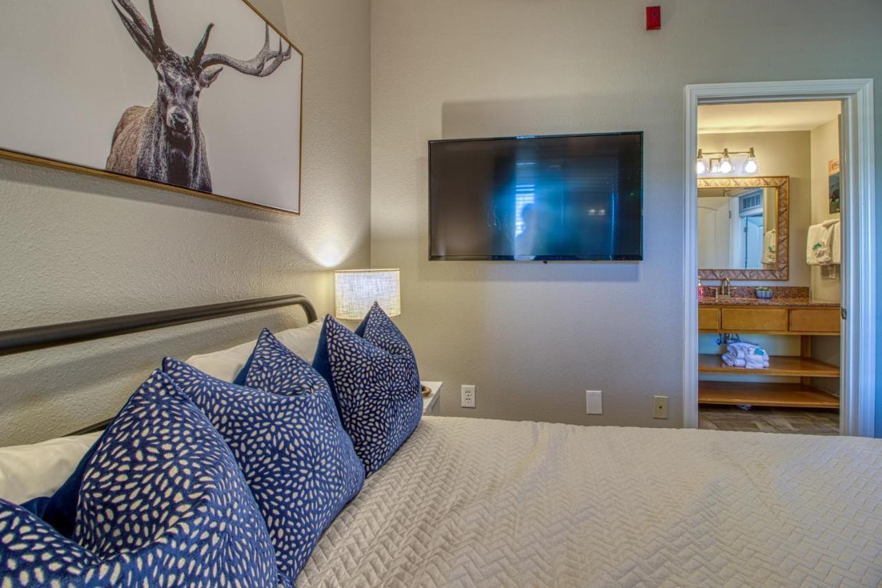 Fantastic Location! River And Mountain Views 2Br/2Ba Sleeps 6 비둘기 포지 외부 사진